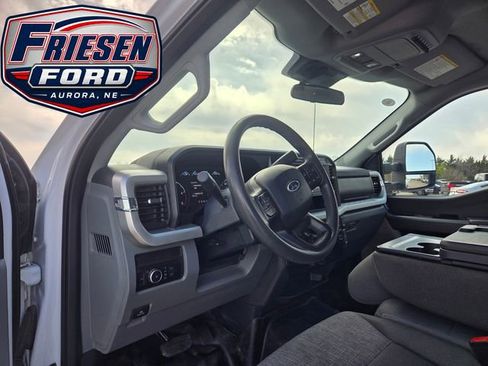 Used 2024 Ford F250 XLT w/ Snow Plow/Camper Package AWD/4WD image 15