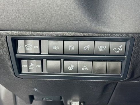 New 2026 Toyota Tundra Platinum AWD/4WD image 10