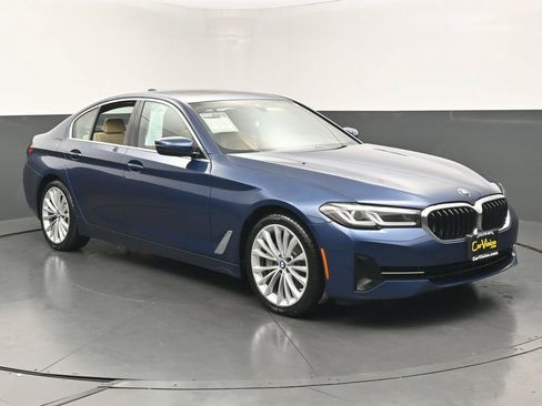 Used 2023 BMW 530i xDrive w/ Convenience Package AWD/4WD image 8