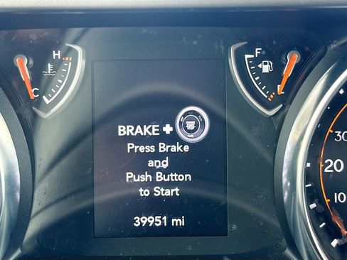 Used 2021 Jeep Wrangler Unlimited Sport image 13