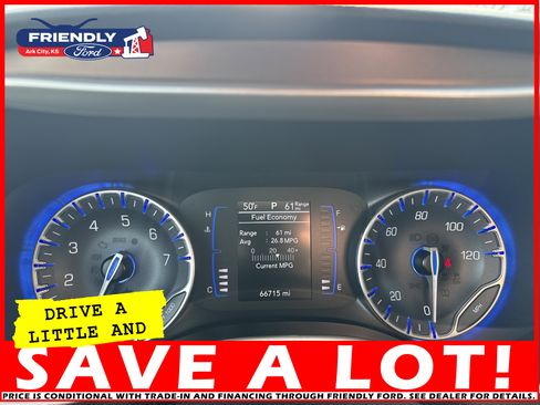 Used 2023 Chrysler Voyager LX image 32