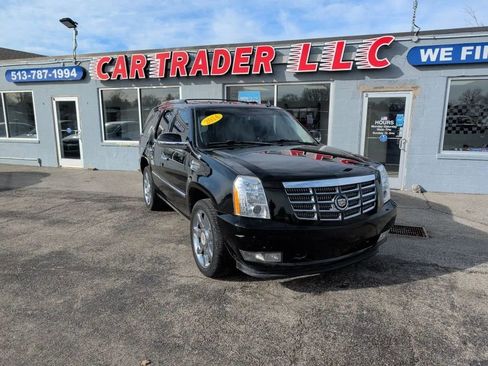 Used 2014 Cadillac Escalade Premium image 5