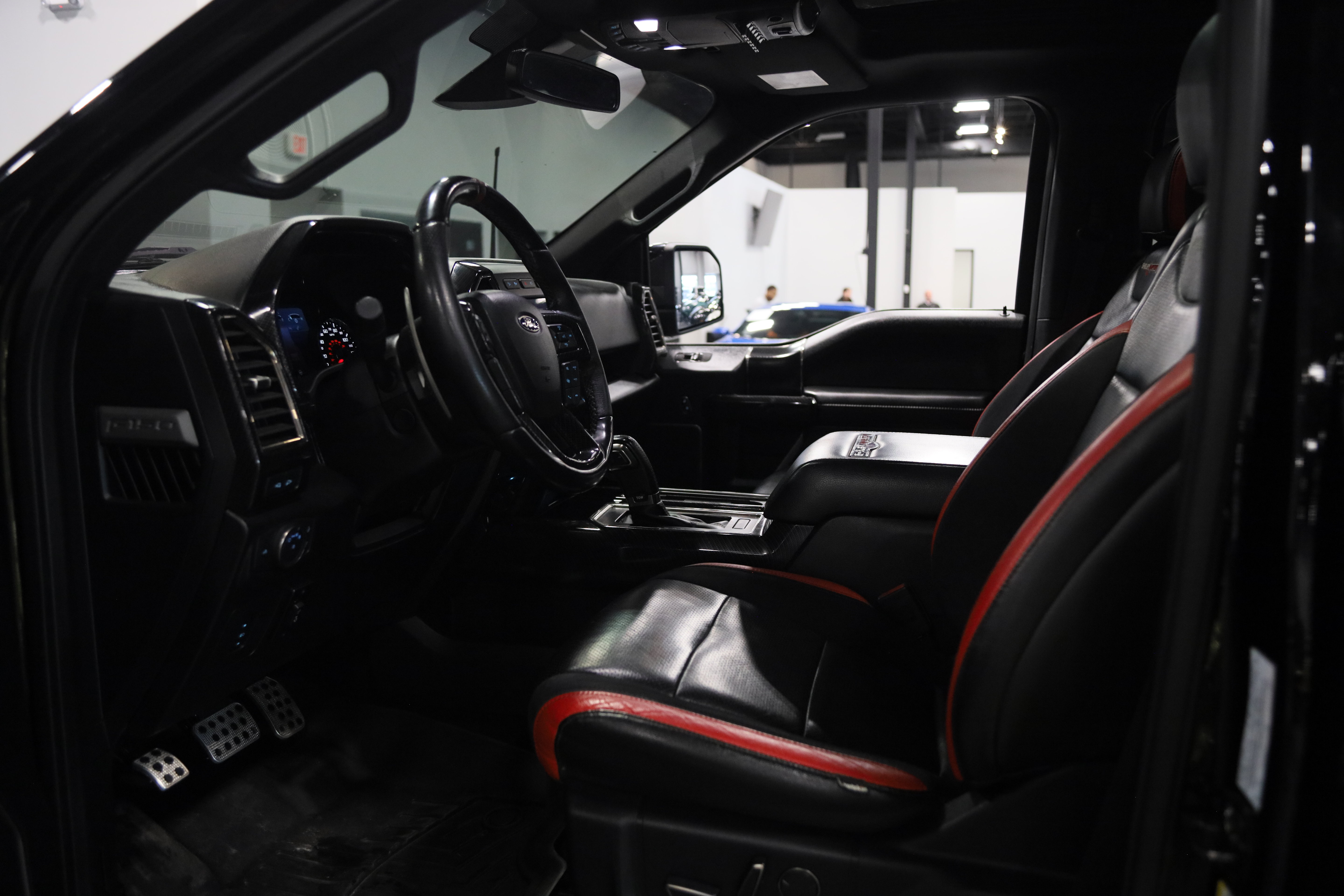 Used 2018 Ford F150 Raptor w/ Equipment Group 802A Luxury AWD/4WD image 18