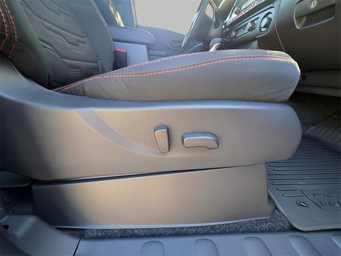 New 2026 Nissan Frontier PRO-4X w/ Pro-4x Convenience Package image 12