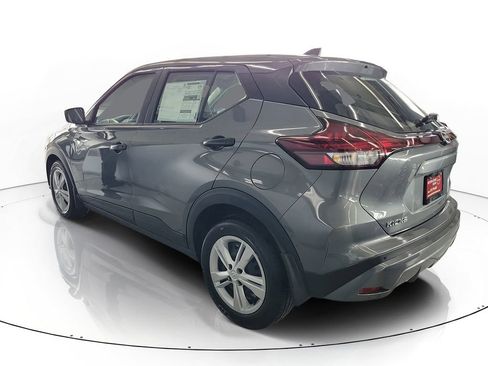 New 2025 Nissan Kicks Play S FWD image 3