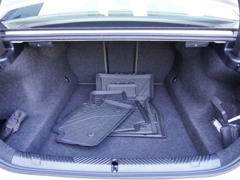 Certified 2025 BMW 530i xDrive w/ Premium Package image 39