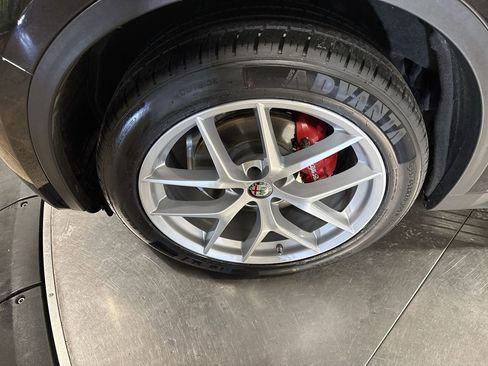 Used 2018 Alfa Romeo Stelvio Sport w/ Quick Order Package 22J Sport image 12