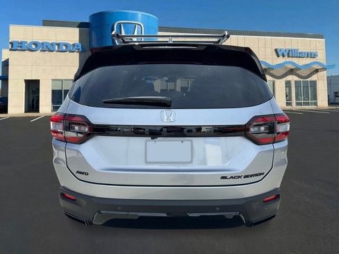 New 2026 Honda Pilot Black Edition image 4