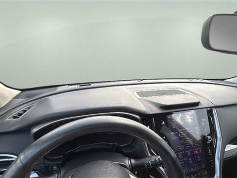 Used 2022 Subaru Outback Limited image 6