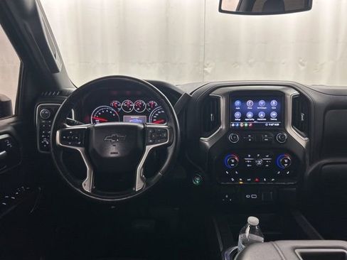 Used 2020 Chevrolet Silverado 1500 LT Trail Boss image 28