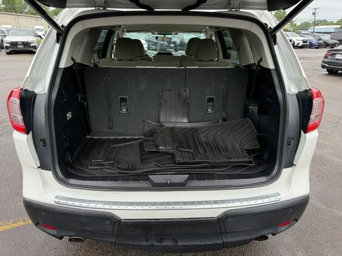 Used 2021 Subaru Ascent Premium w/ Convenience Package AWD/4WD image 7
