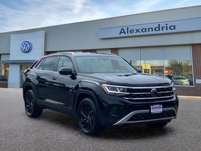Certified 2023 Volkswagen Atlas Cross Sport SE w/ Black Wheel Package
