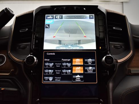 Used 2020 RAM 3500 Limited image 30