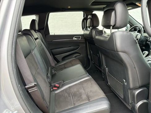 Used 2020 Jeep Grand Cherokee Altitude image 10