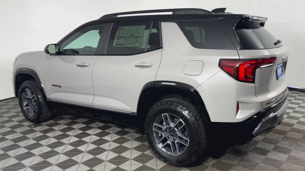 New 2027 GMC Terrain AT4 w/ LPO, Black Badging Package AWD/4WD image 9