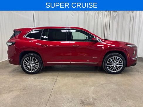 Used 2026 Buick Enclave Avenir w/ Super Cruise Package AWD/4WD image 2