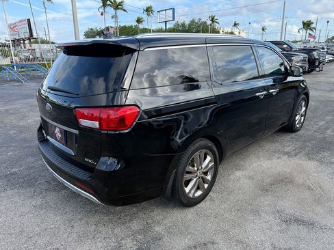 Used 2016 Kia Sedona SX Limited image 8