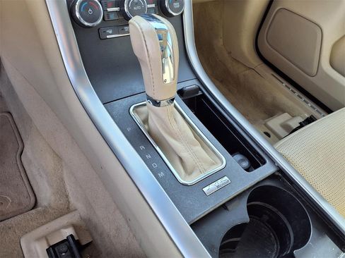 Used 2011 Lincoln MKS image 20