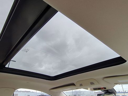 Certified 2023 Cadillac XT5 Premium Luxury image 18