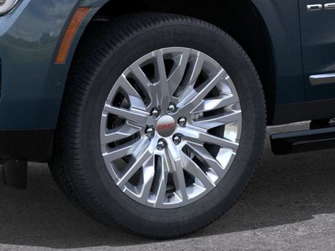 New 2026 GMC Yukon XL Denali w/ Sun & Power Step Package AWD/4WD image 9
