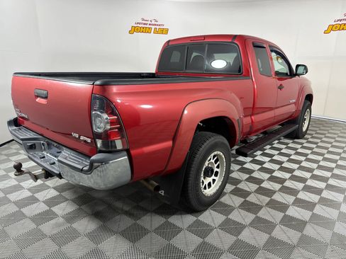 Used 2013 Toyota Tacoma 4x4 Access Cab V6 w/ SR5 Pkg image 6