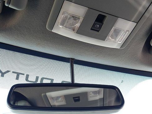 Used 2016 Ford F250 Lariat w/ Lariat Interior Package image 44