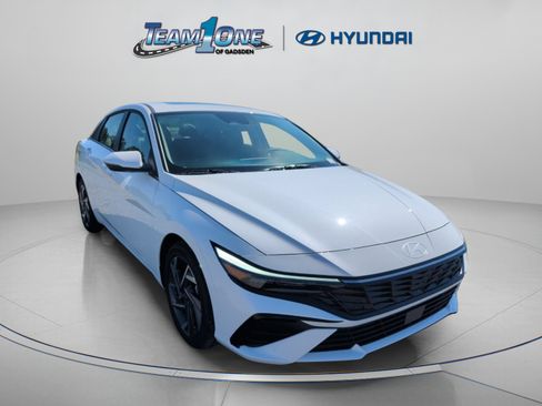Used 2026 Hyundai Elantra Limited FWD image 1