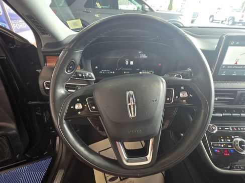 Used 2022 Lincoln Corsair Reserve w/ Equipment Group 201A image 15