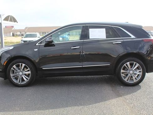 Used 2024 Cadillac XT5 Premium Luxury w/ Technology Package FWD image 8