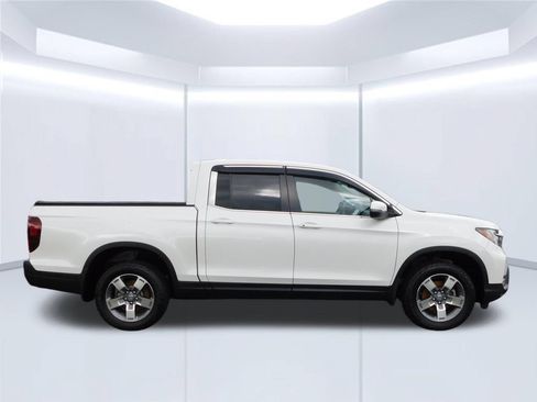 Used 2025 Honda Ridgeline RTL image 2