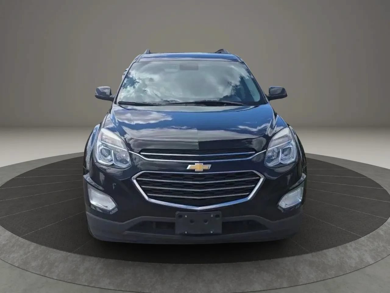 Used 2017 Chevrolet Equinox LT w/ Convenience Package FWD image 2