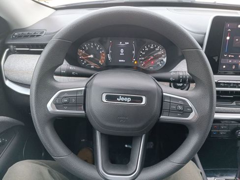 Certified 2022 Jeep Compass Sport image 16