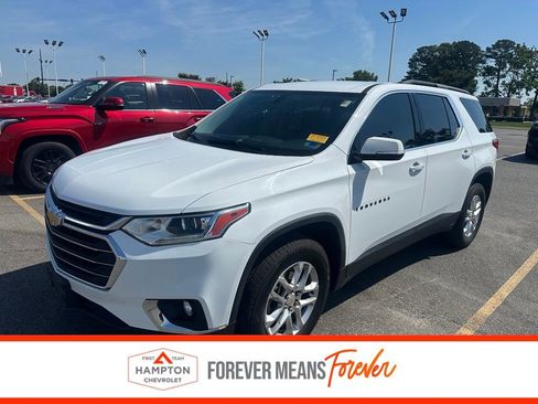 Used 2019 Chevrolet Traverse LT FWD image 1
