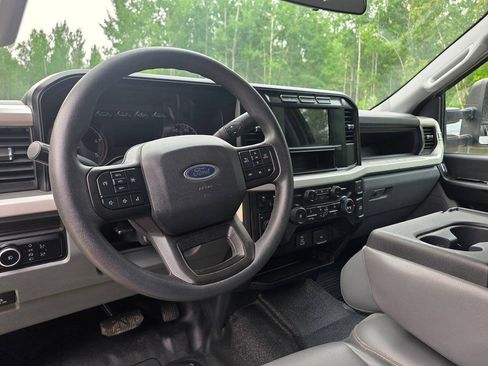 Used 2024 Ford F350 XL w/ XL Chrome Package AWD/4WD image 27