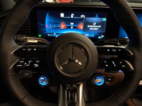 New 2026 Mercedes-Benz GLS 63 AMG 4MATIC image 24