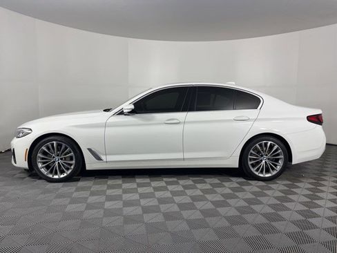 Used 2023 BMW 530i w/ Convenience Package RWD image 5