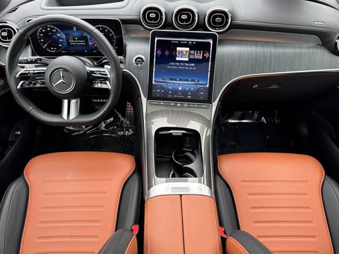 Used 2023 Mercedes-Benz GLC 300 4MATIC image 15