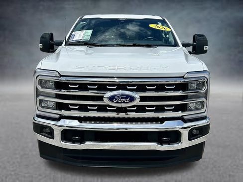 Used 2026 Ford F250 Lariat AWD/4WD image 2