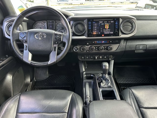 Used 2019 Toyota Tacoma TRD Sport AWD/4WD image 9