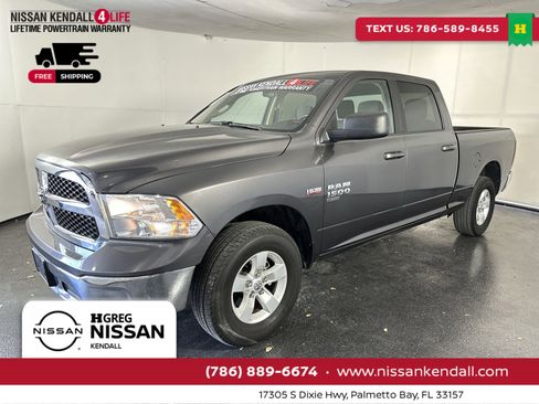 Used 2021 RAM 1500 Classic SLT image 6
