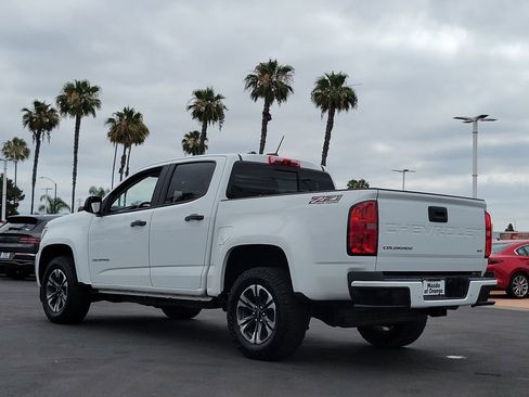 Used 2021 Chevrolet Colorado Z71 AWD/4WD image 2