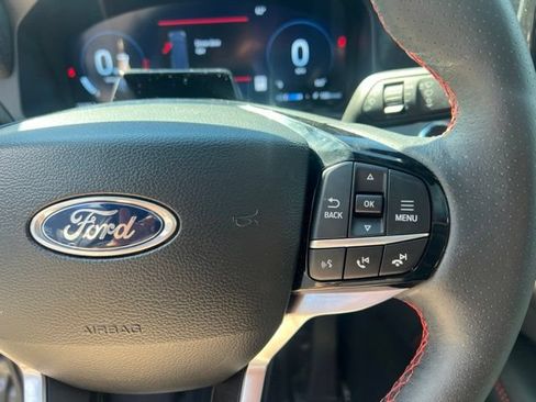 Used 2025 Ford Explorer ST-Line AWD/4WD image 29