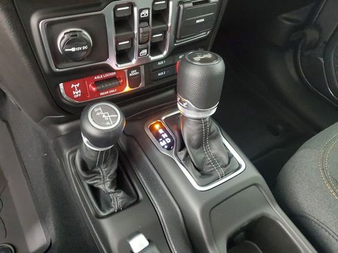 New 2026 Jeep Wrangler Unlimited Sport AWD/4WD image 18