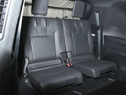 Used 2023 Lexus LX 600 F Sport w/ Accessory Package (Z1) AWD/4WD image 67