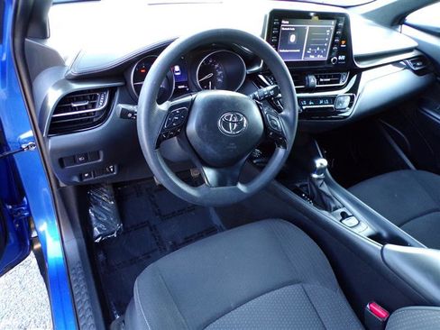 Used 2019 Toyota C-HR LE FWD image 16