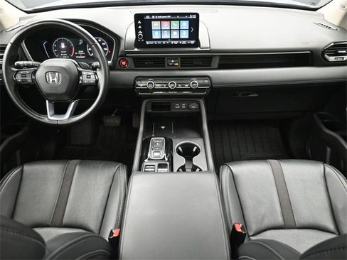 Used 2023 Honda Pilot Touring image 23