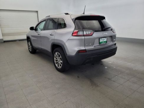 Used 2019 Jeep Cherokee Latitude Plus AWD/4WD image 5