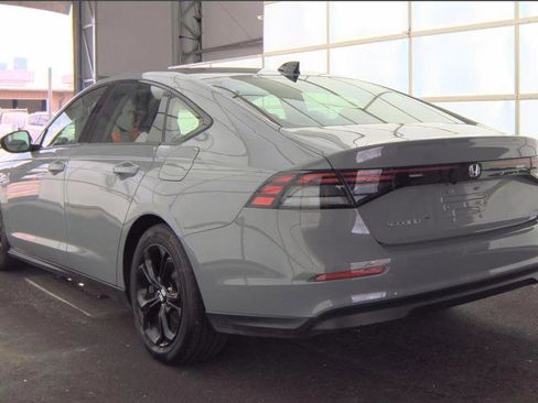 Used 2025 Honda Accord SE image 7
