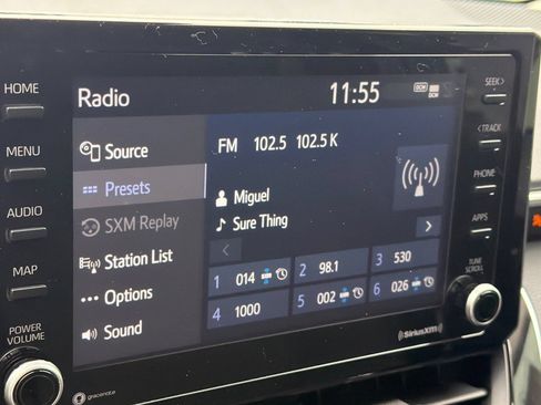 Used 2022 Toyota Corolla LE FWD image 19