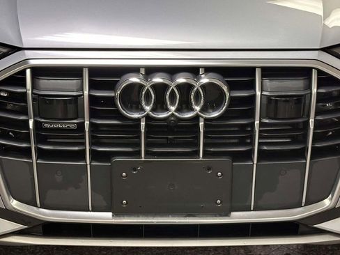 Used 2022 Audi Q7 3.0T Premium Plus w/ Premium Plus Package AWD/4WD image 9